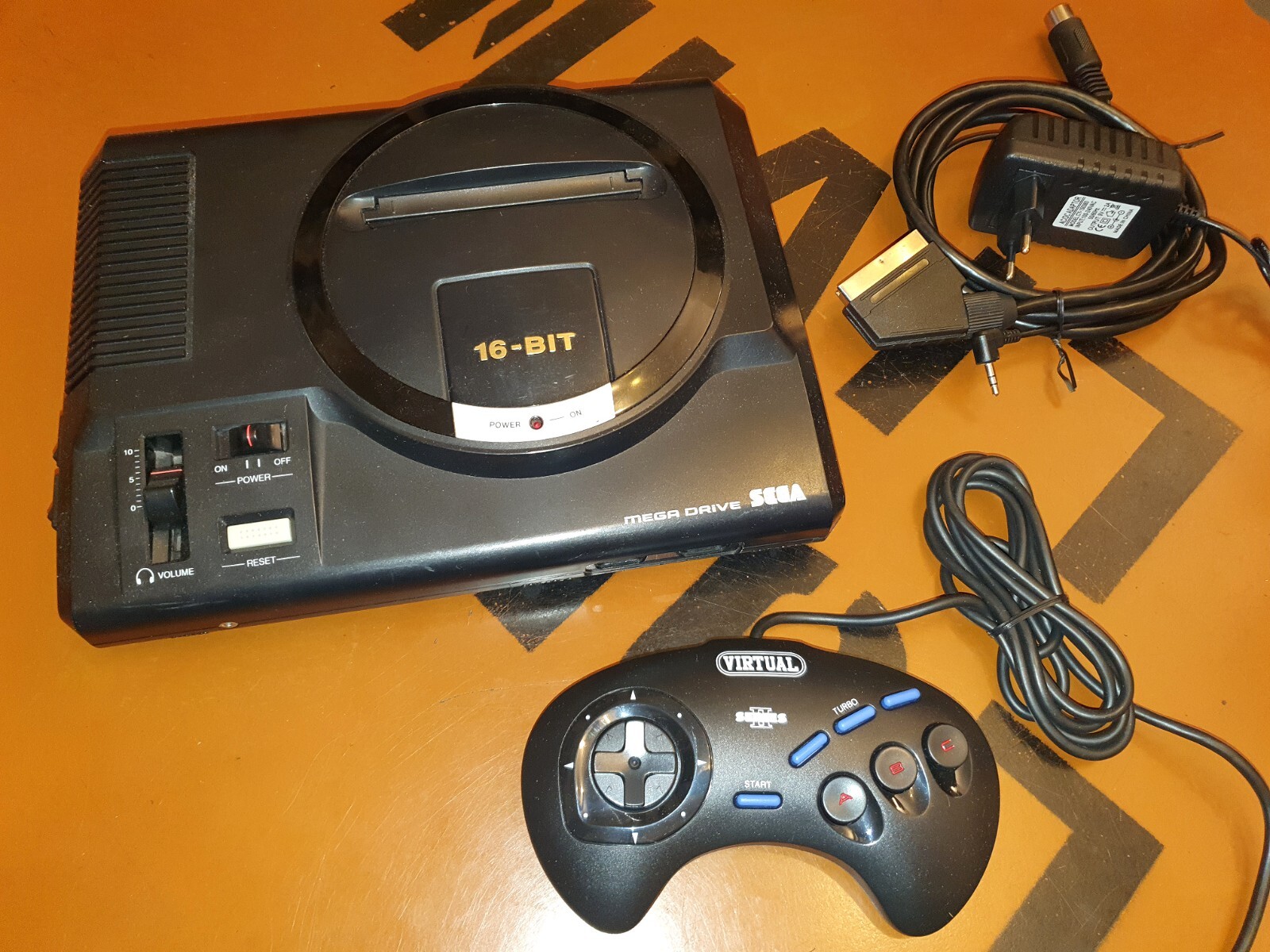 SEGA MEGA DRIVE+ワン Sega Mega Drive 1 Console - Plays EU Games & Imports - 50