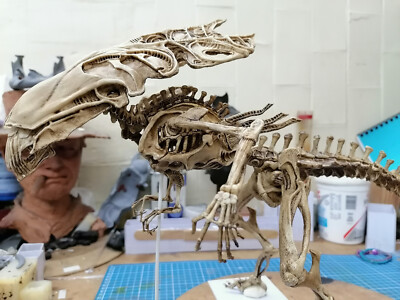 Alien Queen Skeletal 1/12 size ''NECA Size''