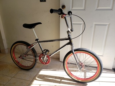 BMX Skyway Tuff II Roue 2 Mag Roue Essieu Arrière Set