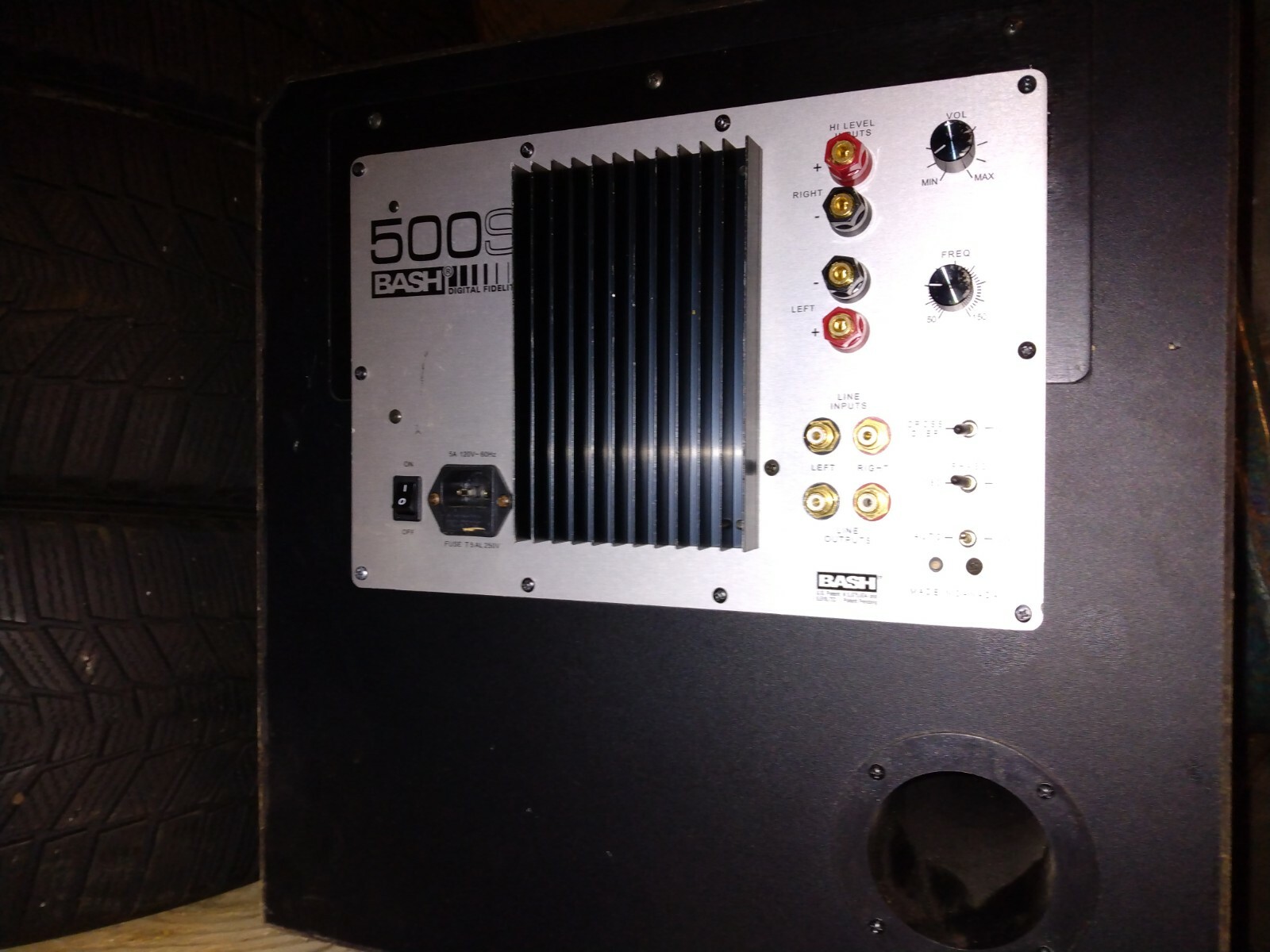 Bash 500S Digital Subwoofer Plate Amplifier 500W on velodyne subwooferの