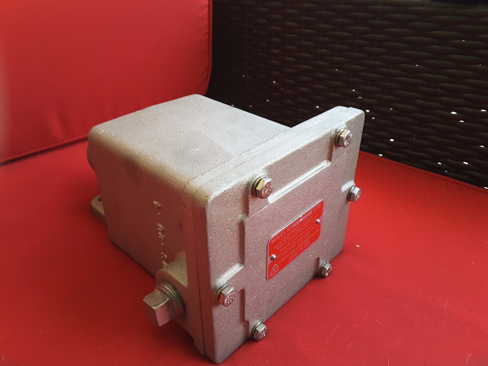 mois様 CONVEYOR COMPONENTS MSZX MOTION SWITCH NEMA 7 HAZARDOUS