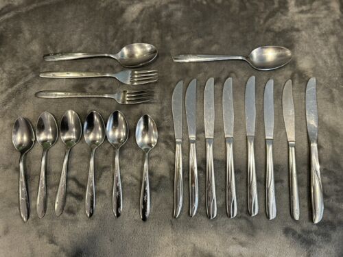Mar-Crest Atomic Starburst Stainless Flatware Set Of 18 Mixed Lot Used Mar-Crest Atomic Starburst Stainless Flatware Set Of 18 Mixed Lot Used