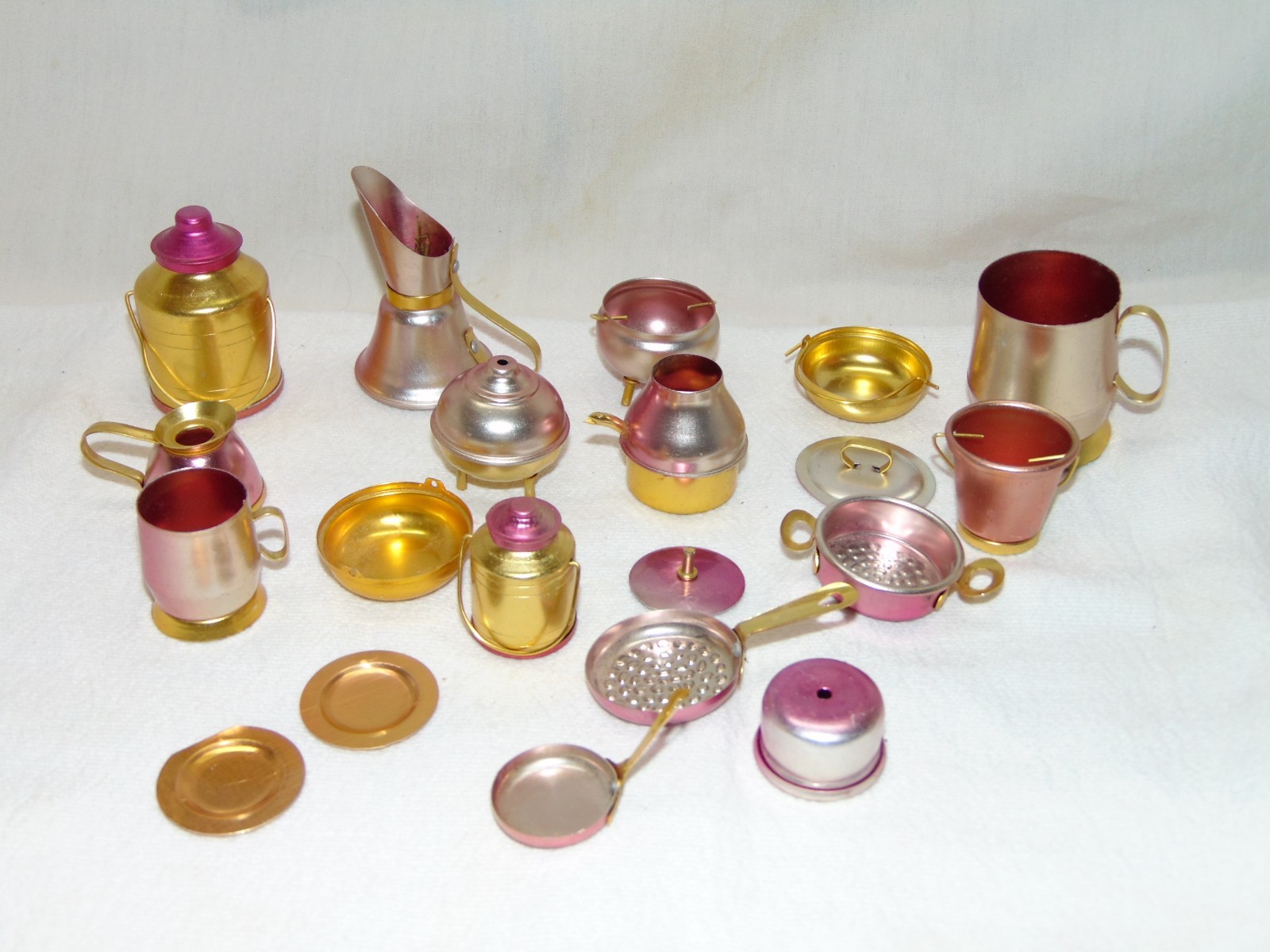 Vintage Miniature Tin/Metal Kitchen Accessories for Shadow Box