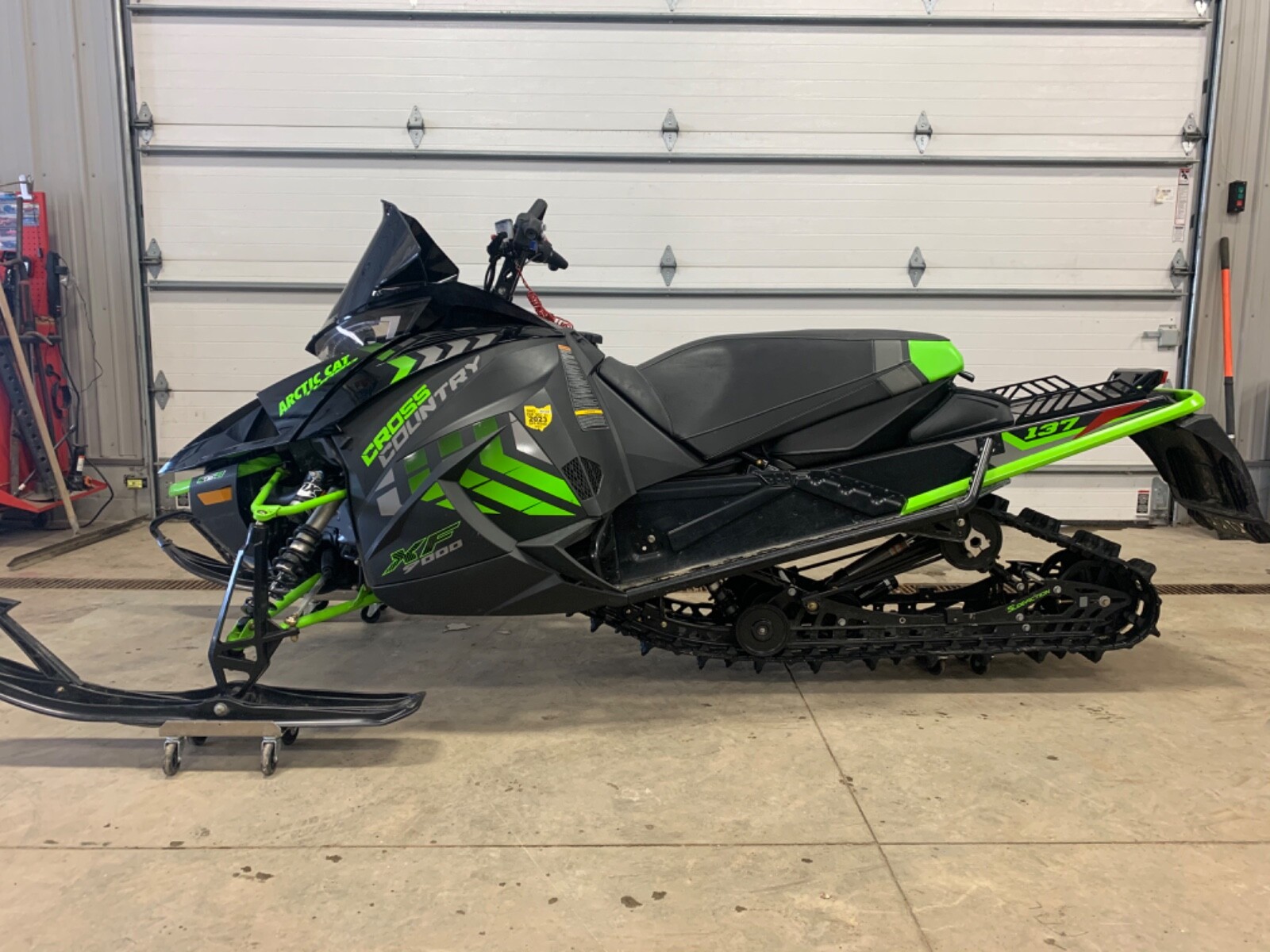 2017 xf9000 cross country arctic cat
