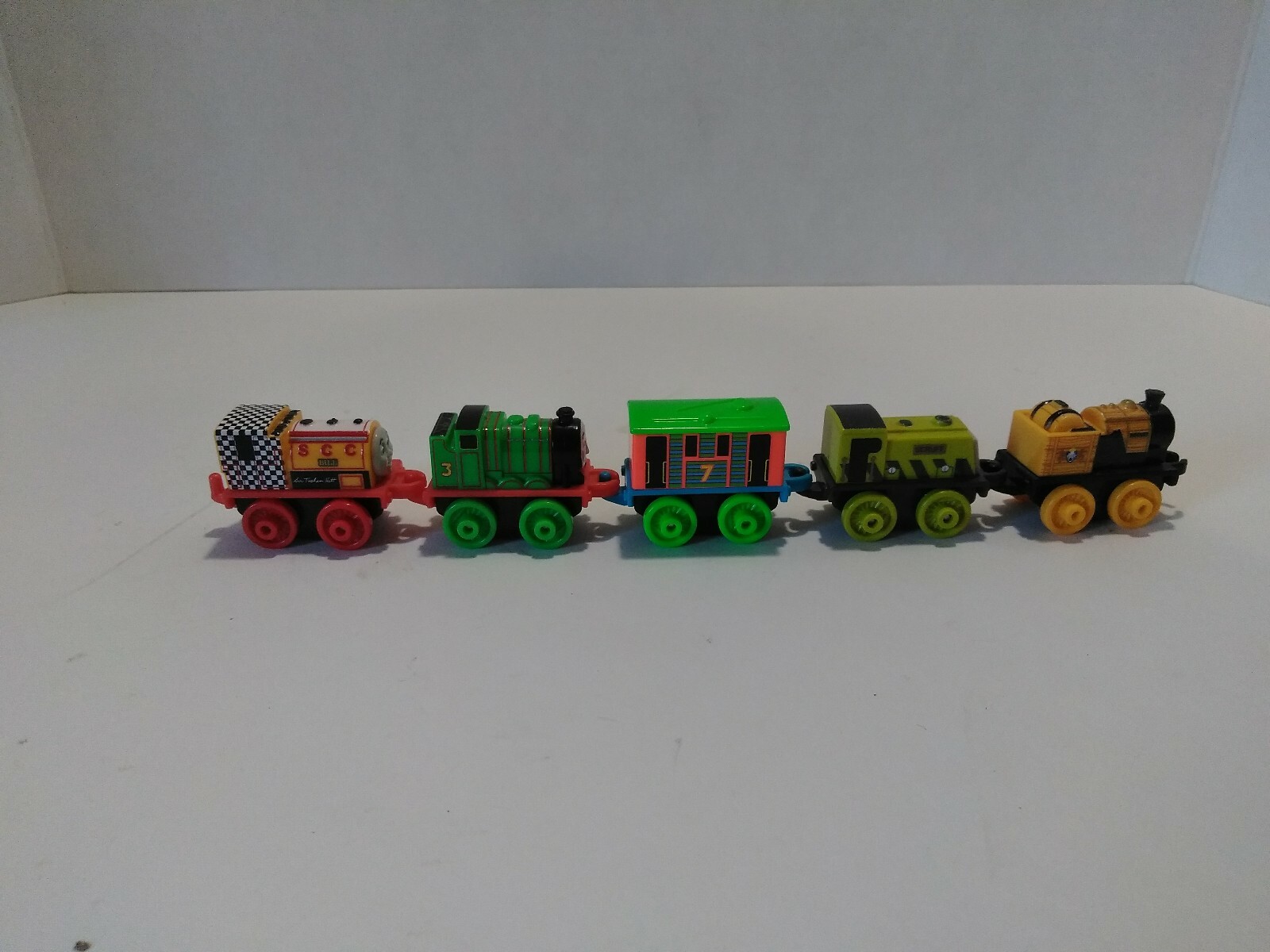 Lot of 15 Thomas the train minis
