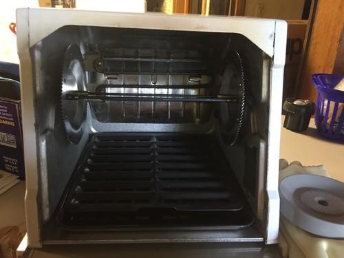 Ronco Showtime Rotisserie Full Size BBQ Oven Roaster 4000 White with Accessories