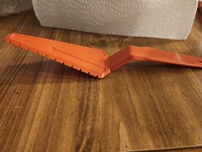 Tupperware Pie Cake Server Orange Vintage Never Used