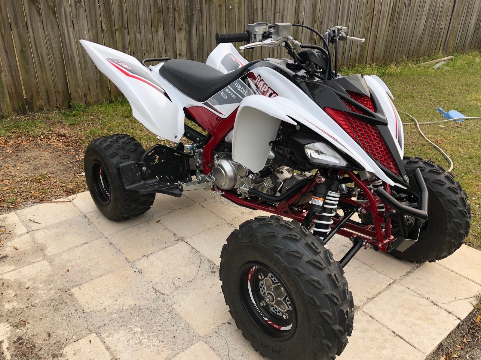2018 Raptor 700r se