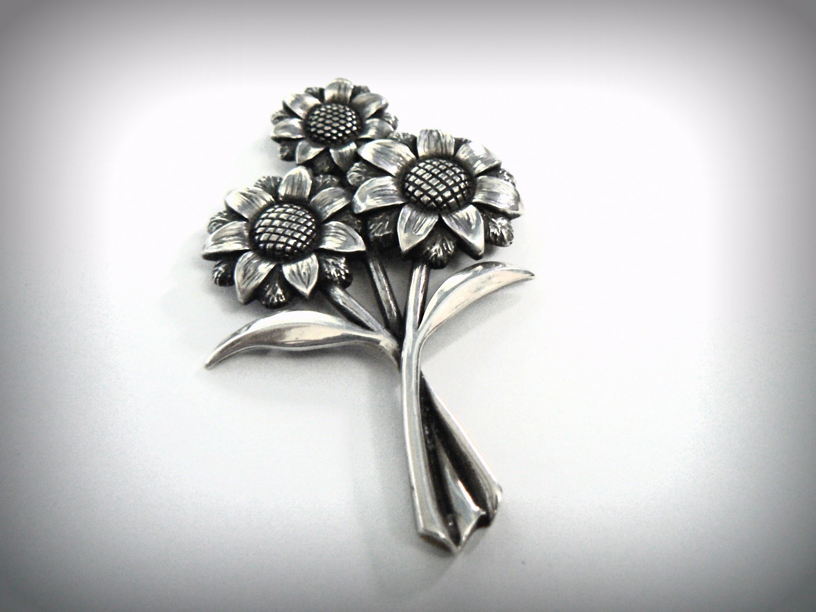 RARE~ HUGE James Avery Sunflower Pin Sterling Silver 2.75