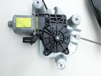 Ssangyong Tivoli 2WD 15-19 Fensterhebermotor mit Fensterheber Rechts Vorne Ssangyong Tivoli 2WD 15-19 01.01.2017... Vorschau 2