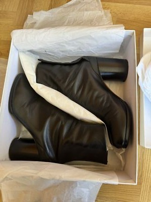 靴 21SS Maison Margiela  TABI boots 43 0400021496573_BLACK?wid=600&