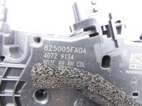 Nissan Micra V K14 17-22 ZV Stellmotor Türschloss Hinten Rechts Nissan Micra V K14 17-22 27.08.2020 825005FA0A gebraucht Vorschau 4