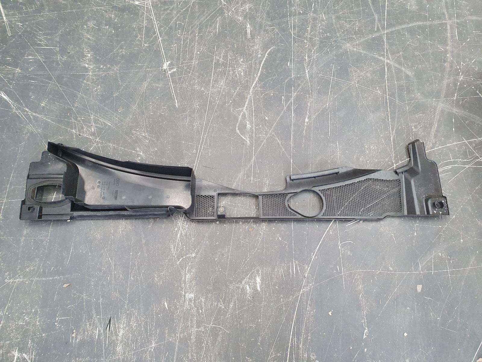 2010 Audi A5 COWL PANEL 8T 10/07-12/11 P/N  8K2819447 (WIPER TRIM) image 5