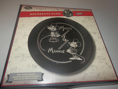 DISNEY ANNIVERSARY EDITION MICKEY & MINNIE DECORATIVE PLATE WITH STAND
