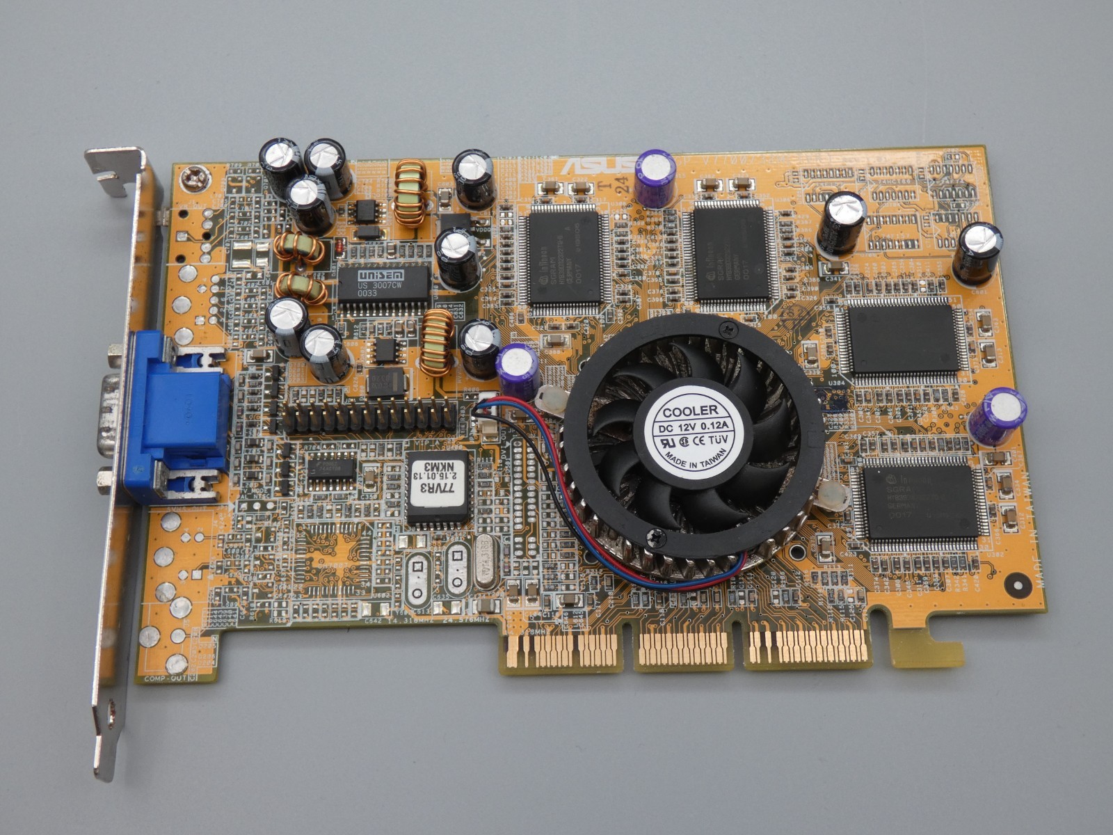 ASUS AGP-V7700/32M(TVR) NVIDIA GeForce2 GTS 32MB DDR1 VGA Card - AGP Slot
