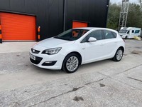 2015 Vauxhall Astra 1.4i 16V Excite 5dr HATCHBACK Petrol Manual