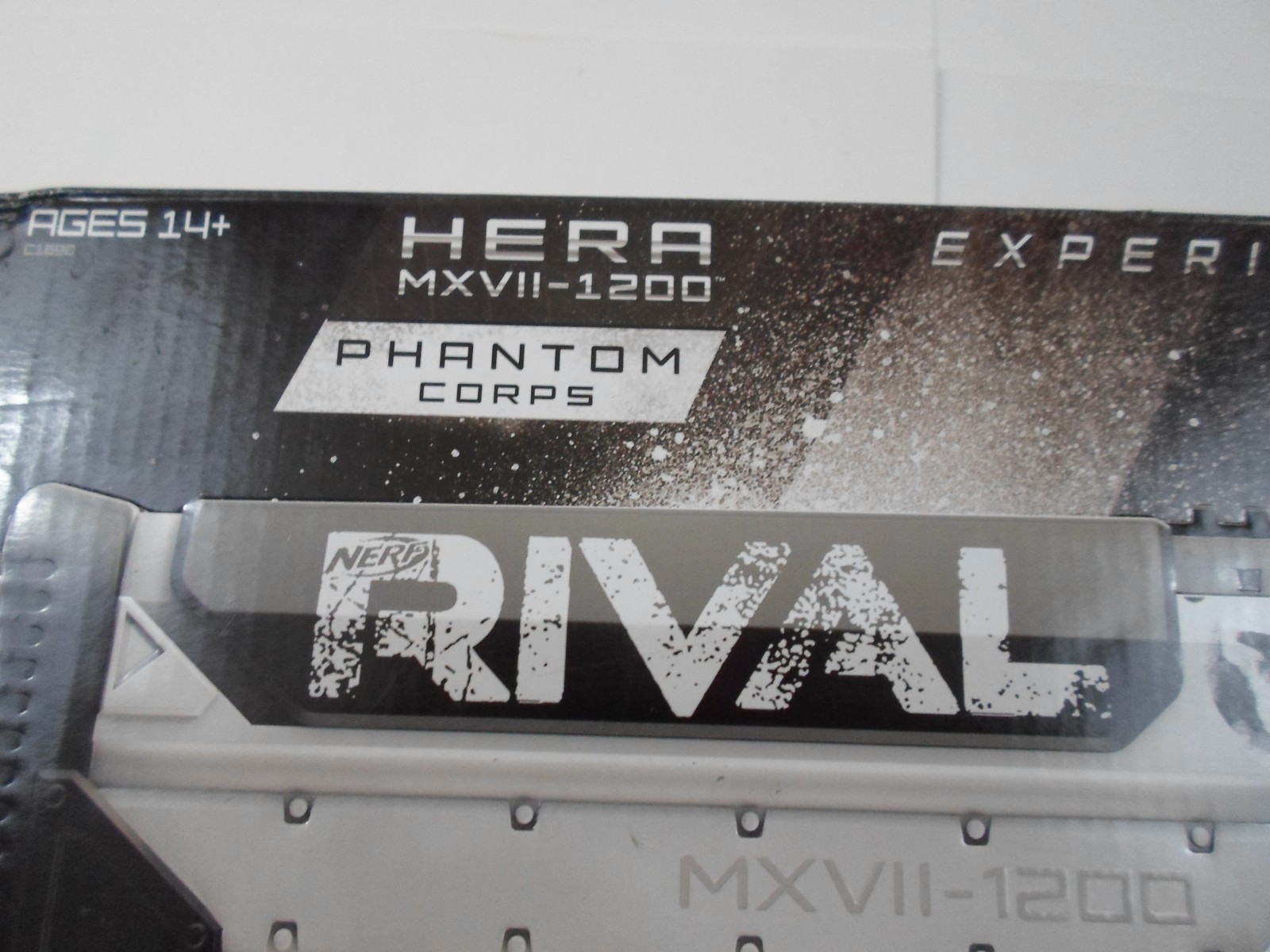 Nerf Rival Phantom Corps Hera MXVII-1200 Brand new in Box! With ammo and Flags