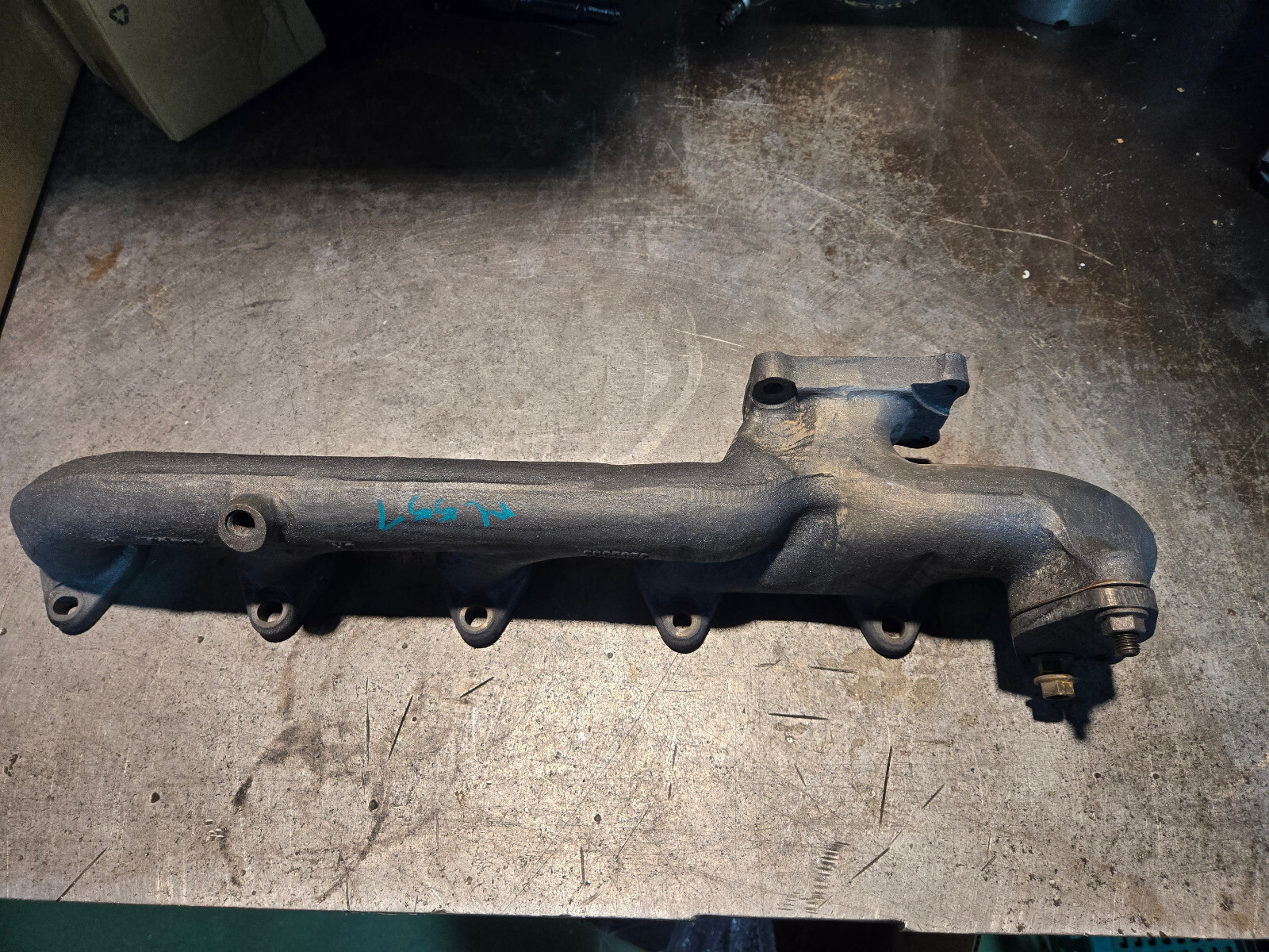 6.7L CUMMINS EXHAUST MANIFOLD MOPAR '13-'18 5288809 68210184ab - Picture 1 of 9