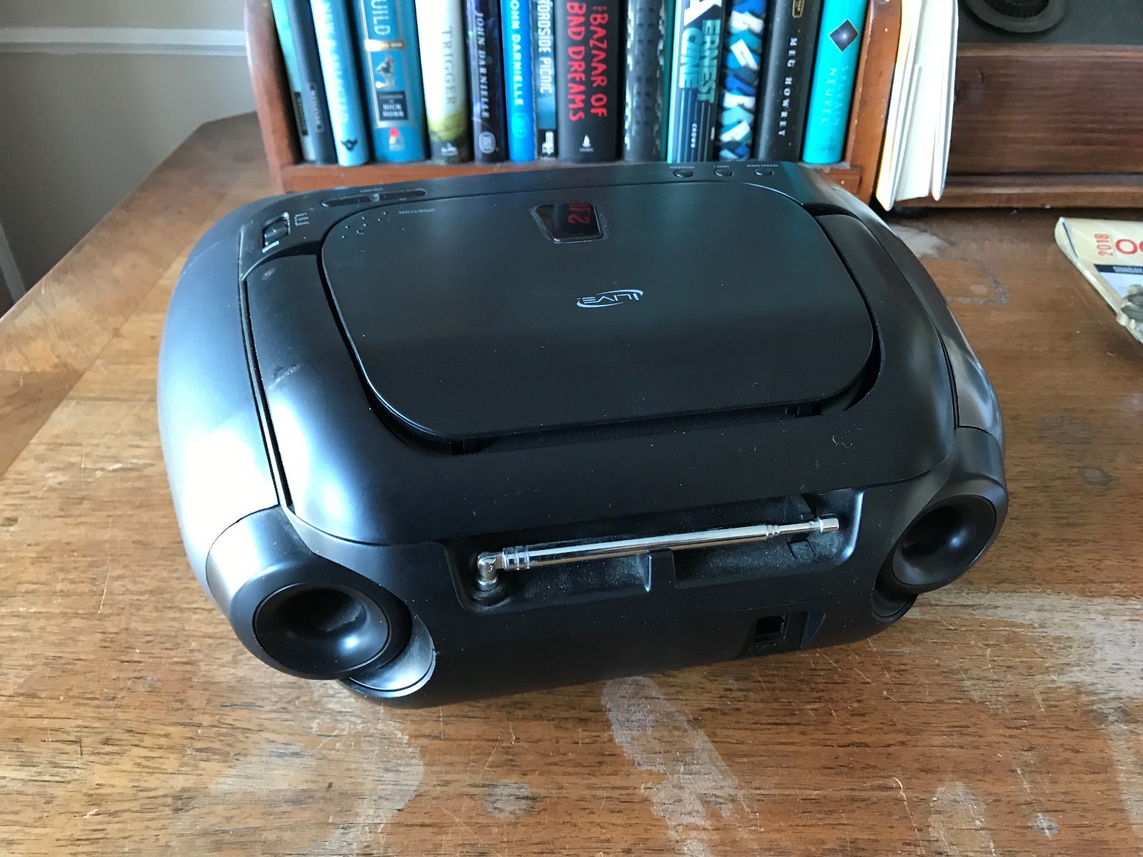 iLive  IB319 CD/Radio Boombox