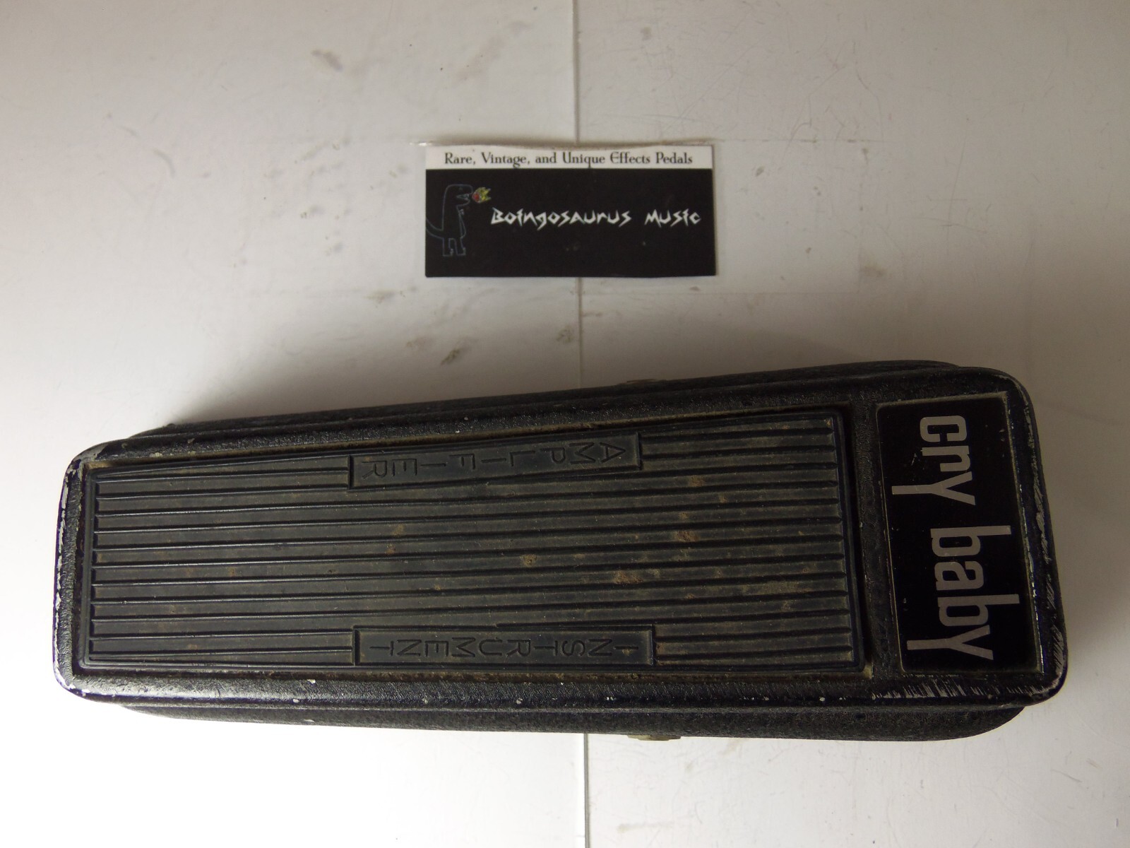 1960's Vox Crybaby Top Logo Wah Effects Pedal Tropical Fish 1960's Vox Crybaby Top Logo Wah Effects Pedal Tropical Fish