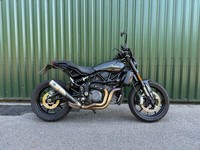 Indian FTR 1200 only 5300 miles Full History 2 Owners Carbon Pack S & S Exhaust