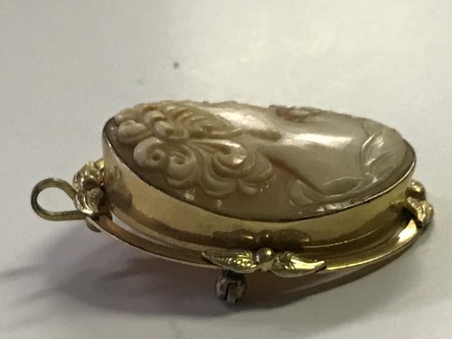 Antique Gold Filled Cameo Brooch.