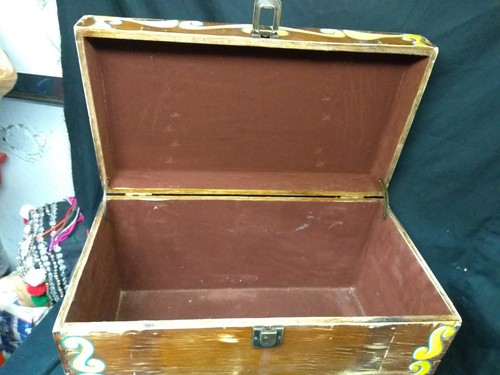 WOODEN MAGICIAN's MAGIC TRUNK BOX,CIRCUS,PROPS,sideshow,Oddity,,odd,WEIRD,ART,
