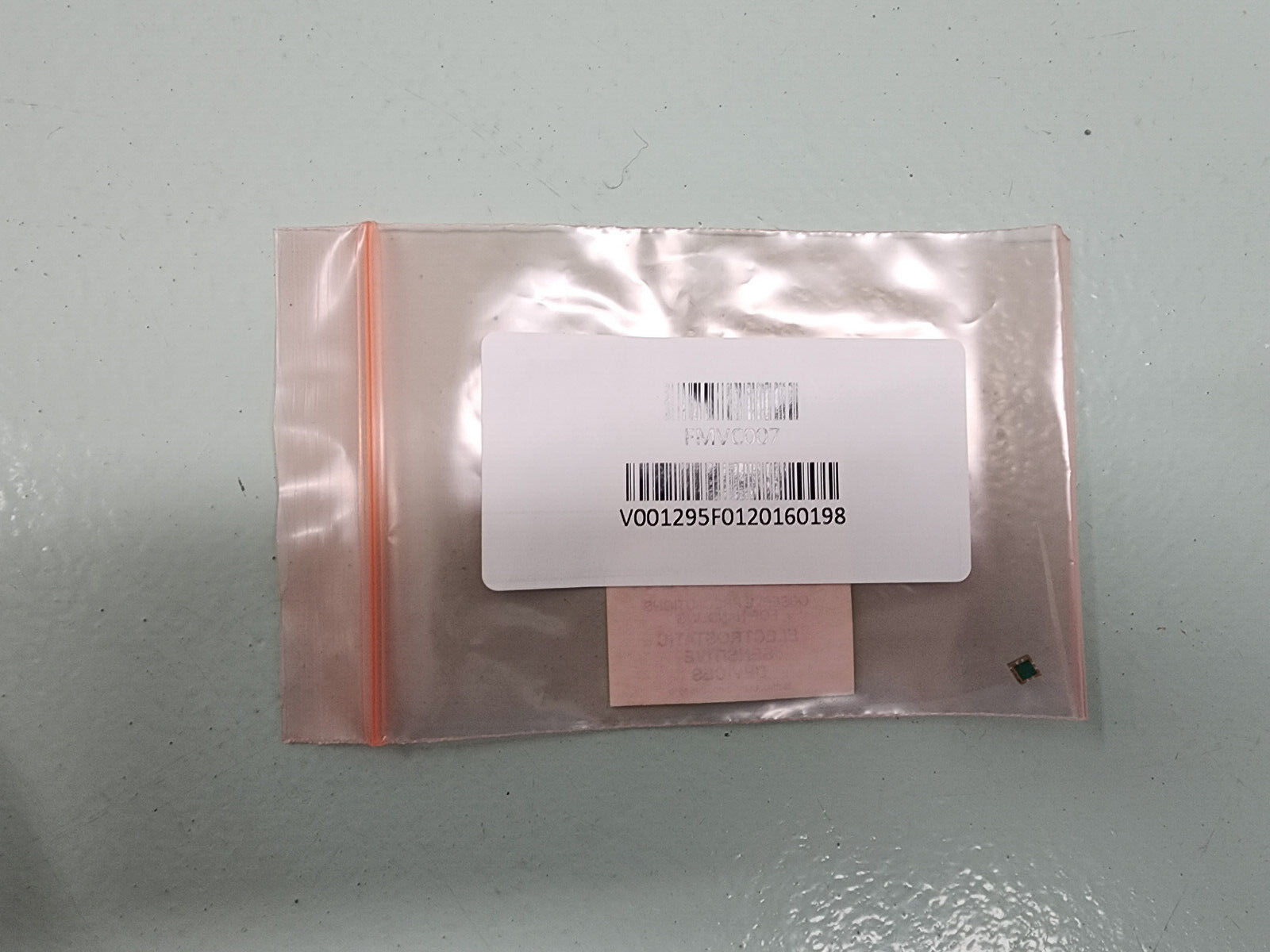 Fairview Microwave FMVC007 SMT Voltage Controlled Oscillator VCO NEW!!