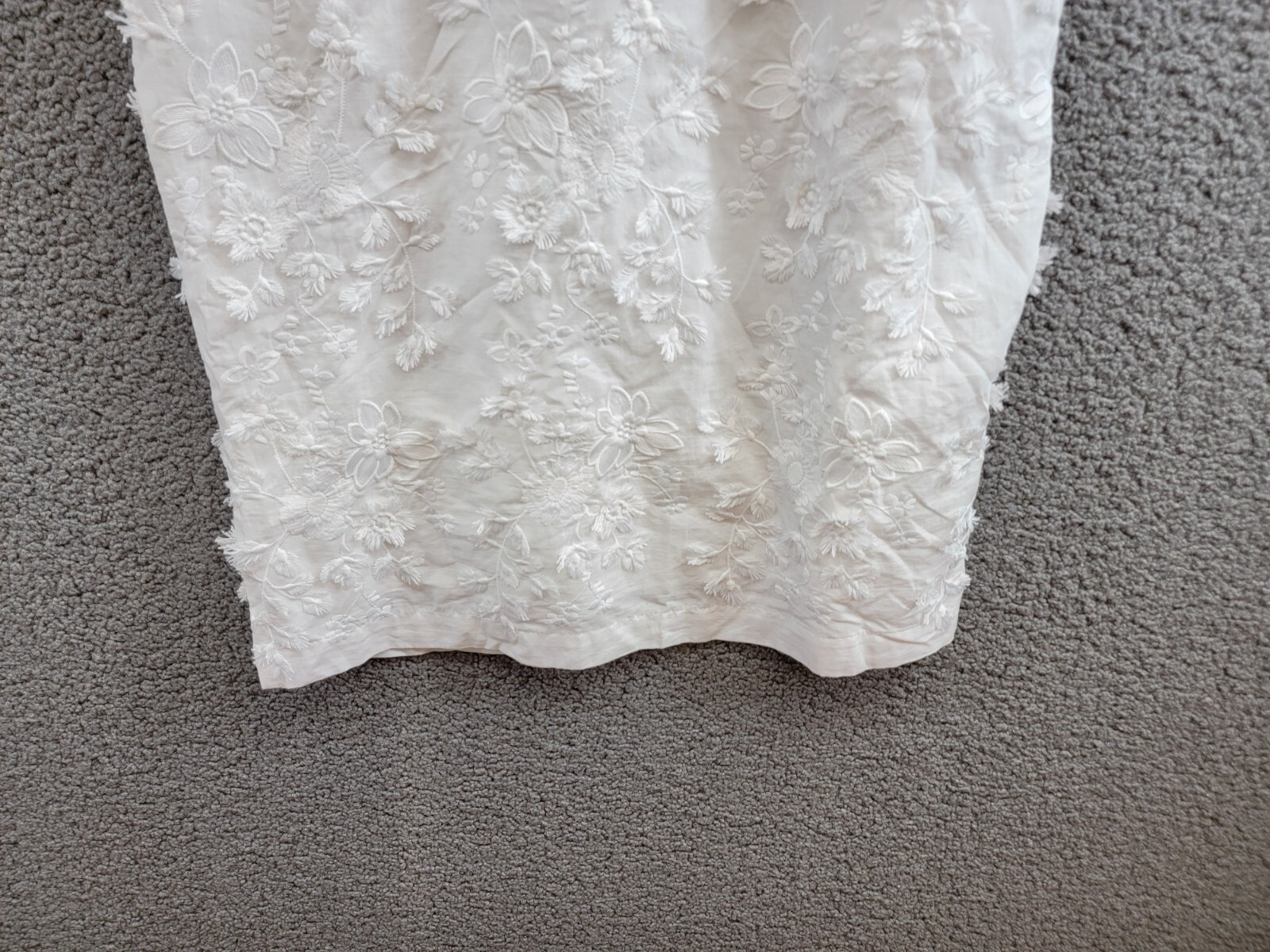 Karen Kane Embroidered Tassel Shift Dress Women's S Off White Pullover Style - Picture 12 of 16