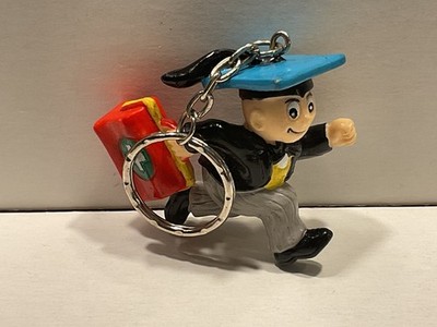 Standaard Uitgeverij 1998 Figur Werbefigur Anhänger ca. 4,5 cm Graduation