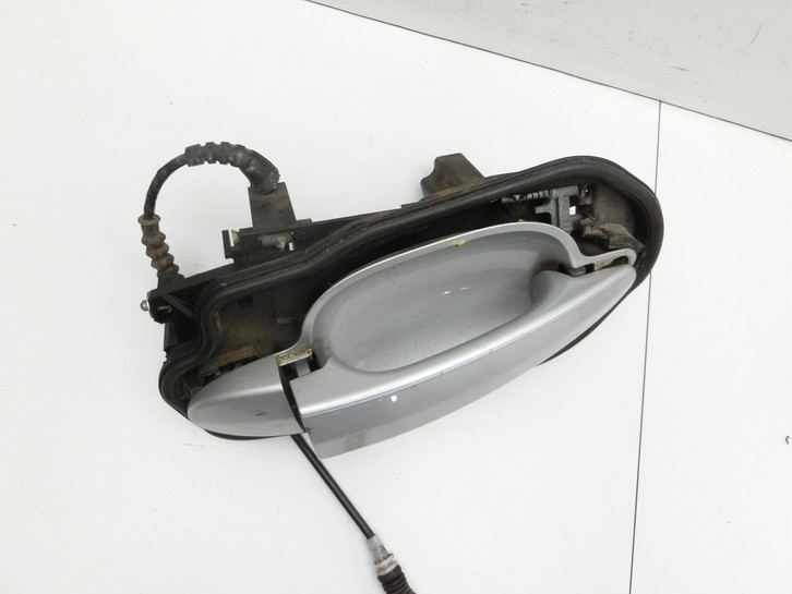 BMW 5er E61 LCI 07-10 Kombi Türgriff Aussen Träger Hinten Rechts Silber 354 BMW 5er E61 LCI 07-10 30.06.2009... Vorschau 2