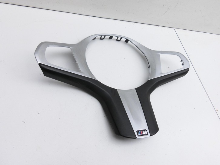 BMW F40 M135i 19-25 Blende Verkleidung für Lenkrad BMW F40 M135i 19-25 16.03.2021 8746676 32308746676 62822371F... Vorschau 3