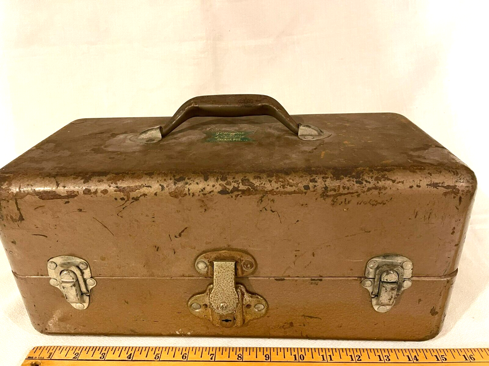 VINTAGE J C HIGGINS 2-TRAY METAL TACKLE BOX SOLD BY SEARS ROEBUCK & CO