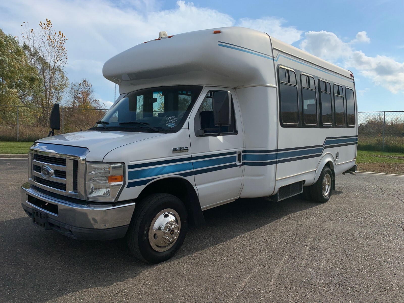 Ford E450 Church Shuttle Bus Van, 14 Pass Or 10 Pass Plus 3 Wheelchairs