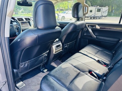 image 5 of interior