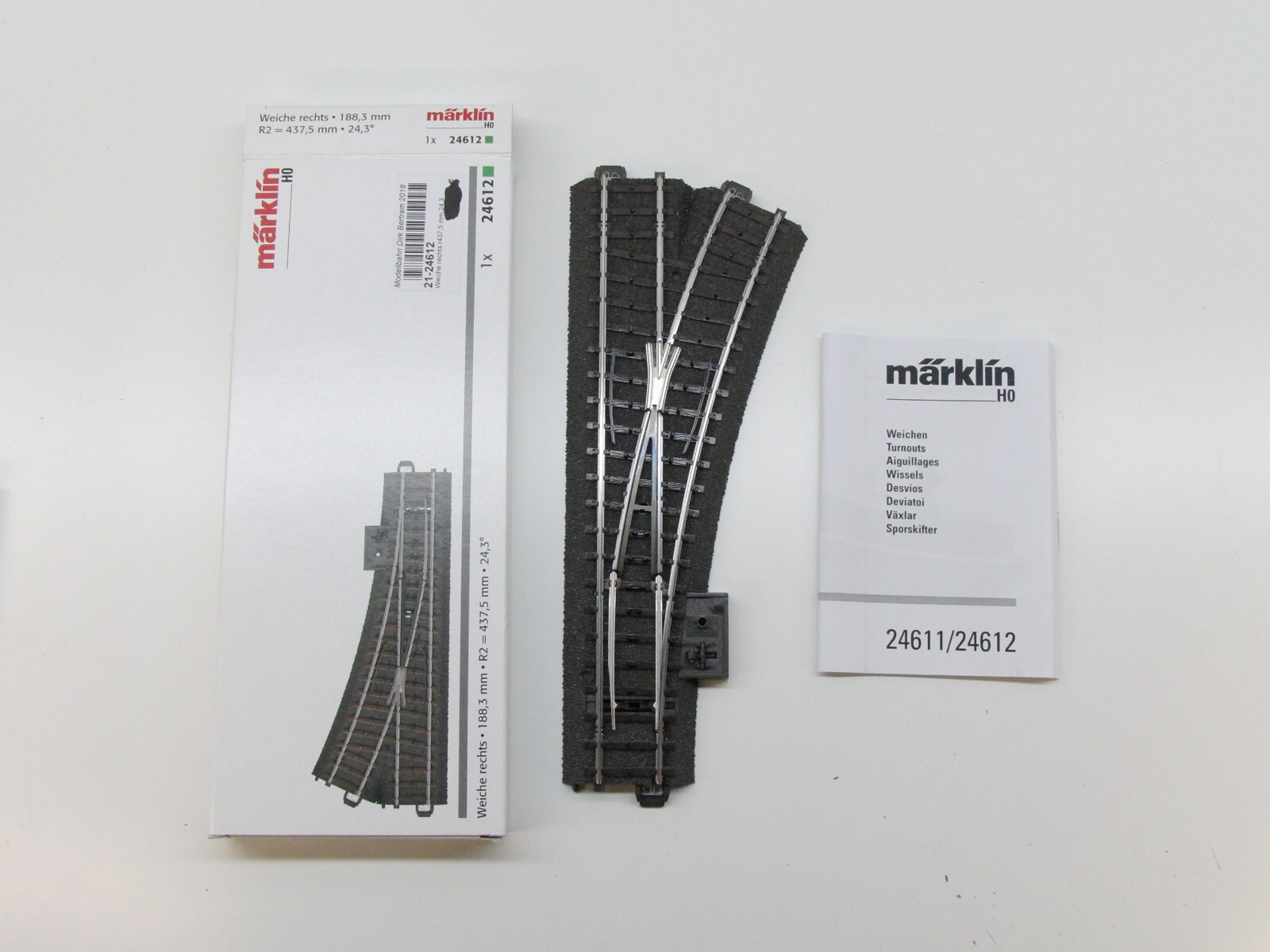Märklin H0 24612 C-Gleis, Hand-Weiche rechts, AC, NEU in OVP Märklin H0 24612 C-Gleis, Hand-Weiche rechts, AC, NEU in OVP