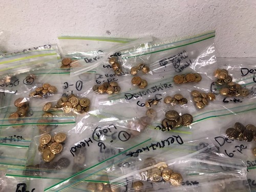 600+  MILITARY BUTTON LOT For Uniforms Multi Branch