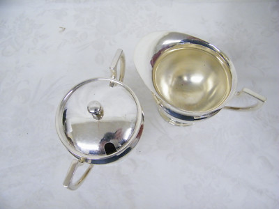 Vintage Antique Apollo 4372 Trademark Silver Plate Sugar & Creamer Set
