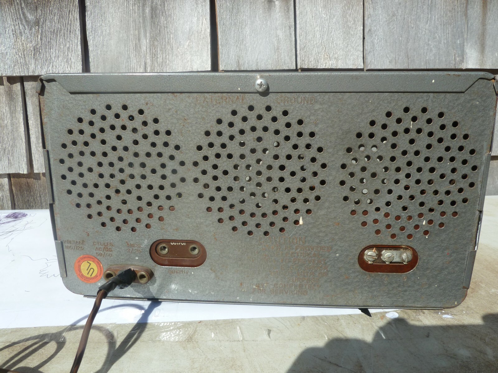 Vintage National model SW54 shortwave receiver with metal case lights up 1955