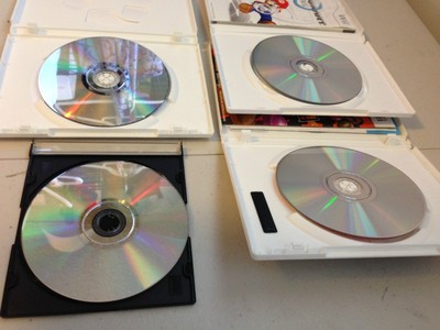 4pc. Lot Nintendo Wii Mariokart, Punch Out, Wii Sports Resort, etc.. Games