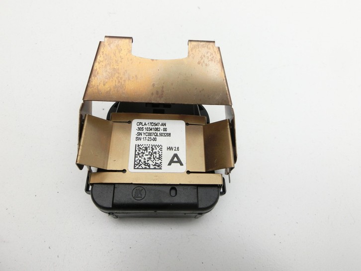 Jaguar XE X760 15-19 Regensensor Jaguar XE X760 15-19 26.08.2018 C2D57306 CPLA-17D547-AN 10341082-00 gebraucht Vorschau 3