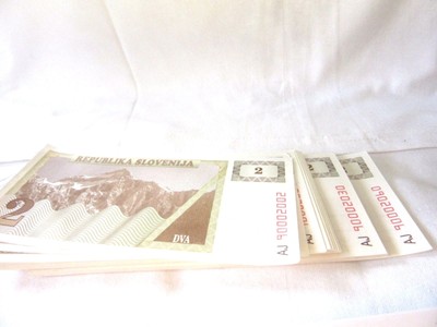 LOT OF 59  SLOVENIAN BANKNOTES, REPUBLIKA SLOVENIJA 2 TOLARS -GOOD CONDITION