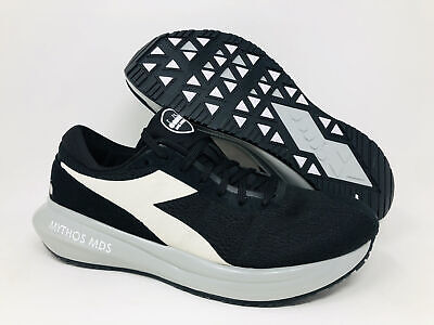 

Женские кроссовки Diadora Mythos MDS, черный/серебристый, 9 B(M) США, Black/silver
