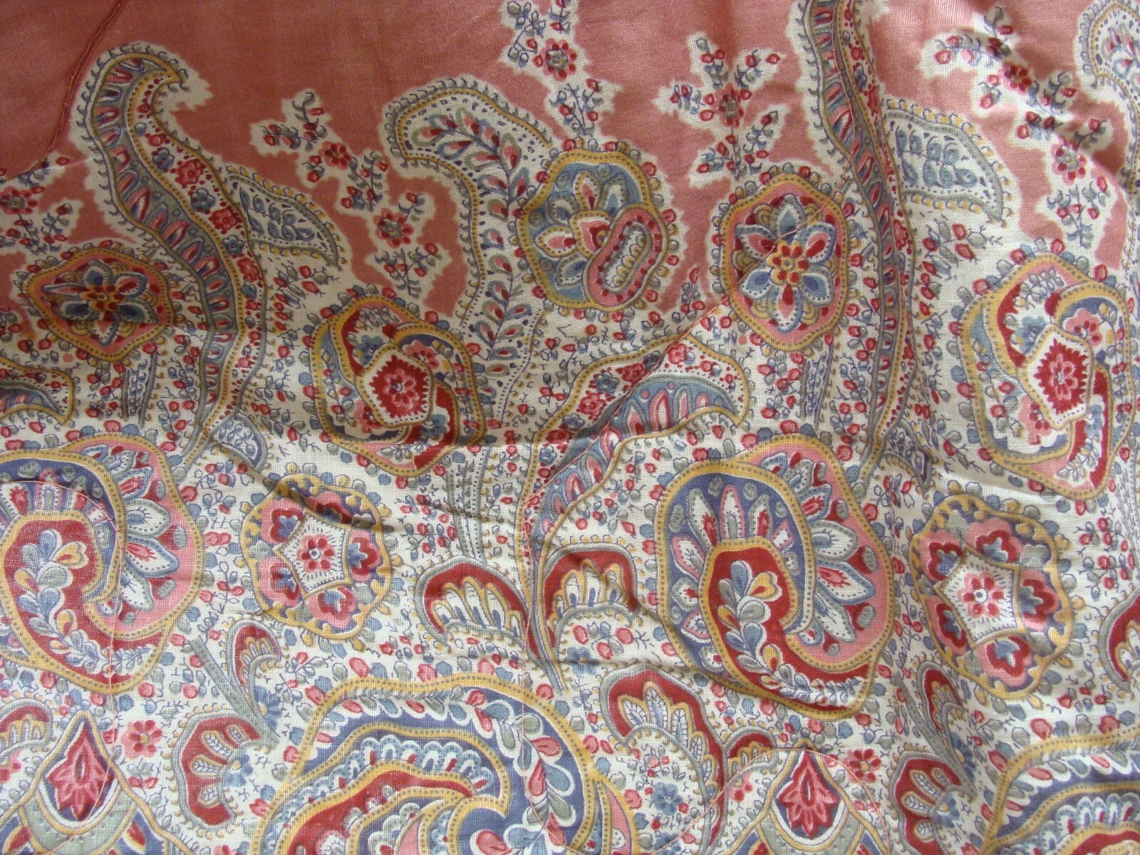 Vintage 1940s Cotton Sateen Comforter Pink/blue Paisley Unique 68