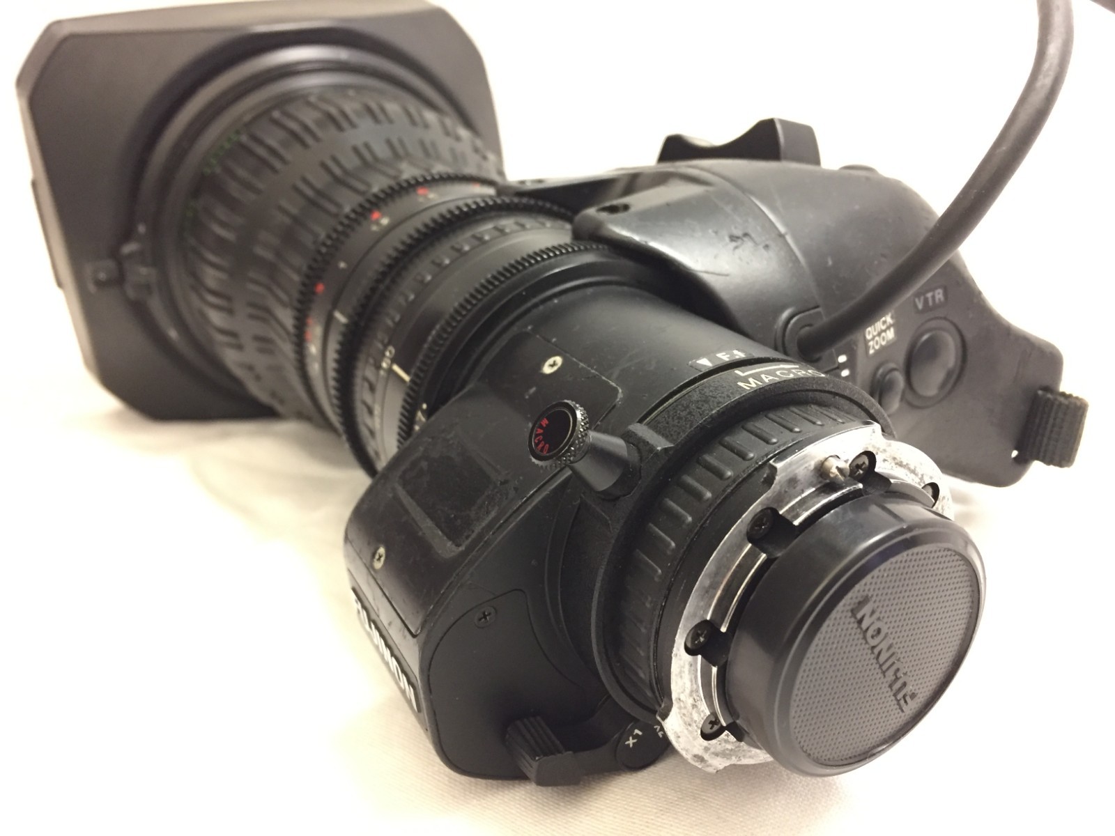 Fujinon A20x8BEVM-28B 1:1.7 / 8-160 mm EFP ENG 2/3