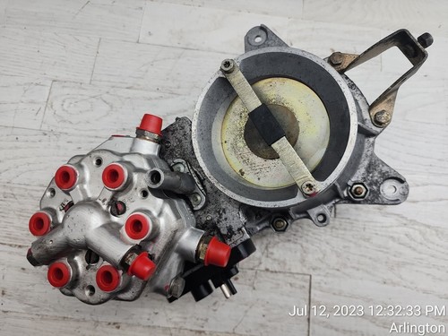 まりも　0430 124 129 300CE 300SL FUEL DISTRIBUTOR TESTED 0438101044