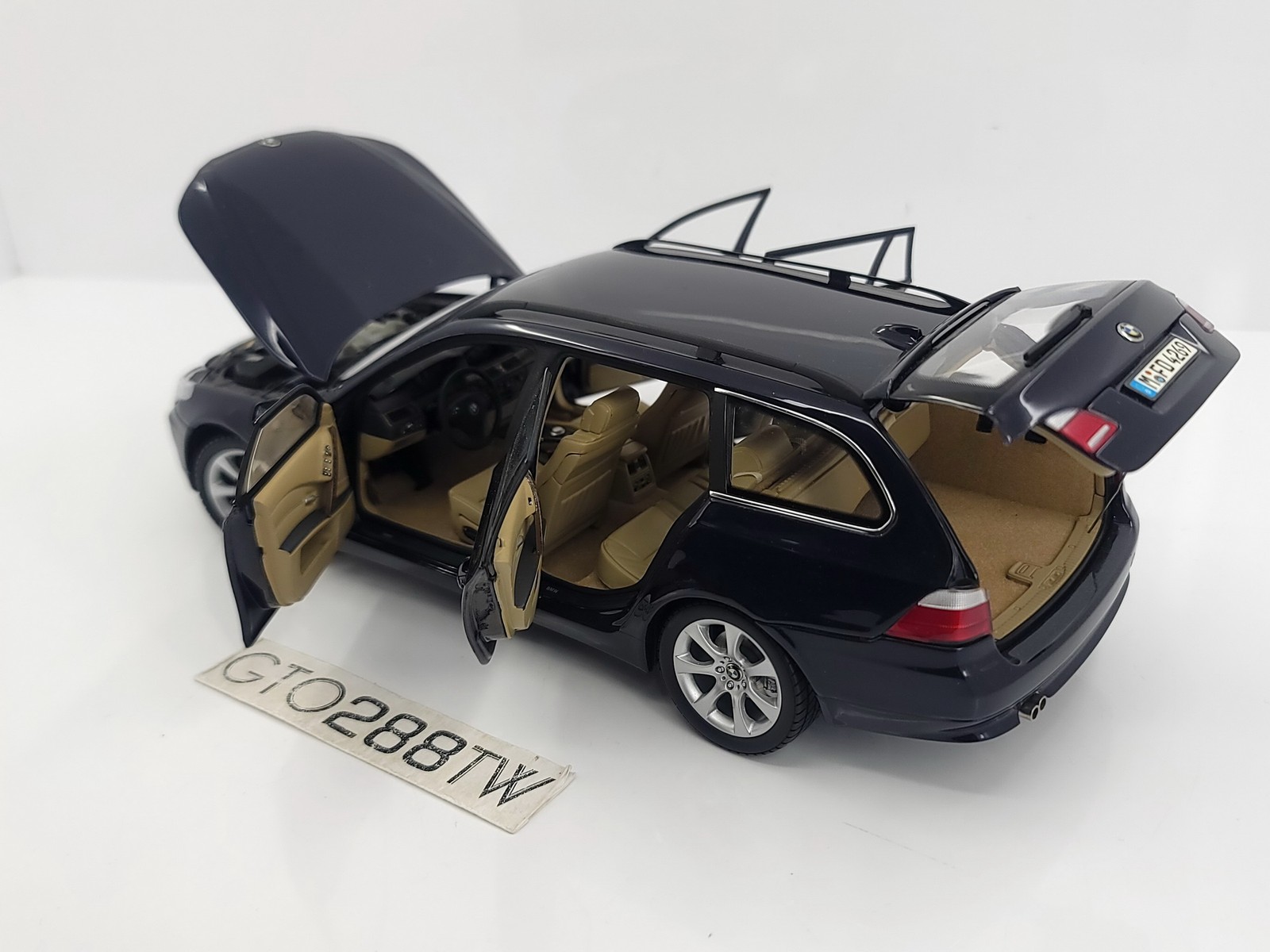 京商 1/18 BMW 545i セダン ブルー No.08591BL KYOSHO Sedan【20