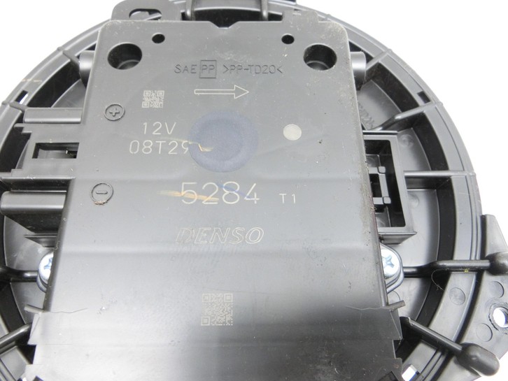 Toyota Prius IV ZVW5 16-19 Gebläsemotor Lüftermotor Heizungsgebläse Toyota Prius IV ZVW5 16-19 02.09.2016... Vorschau 3