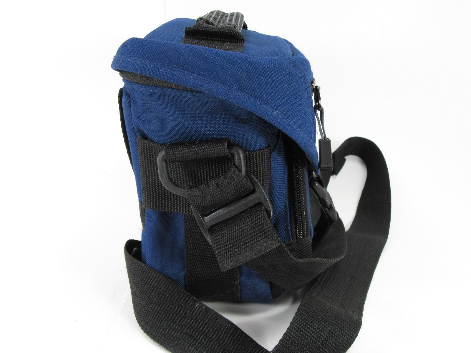 Tamrac Small Blue Camera Bag w/Adjustable Strap Great Condition