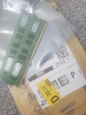 Foto dell'oggetto di un acquirente verificato